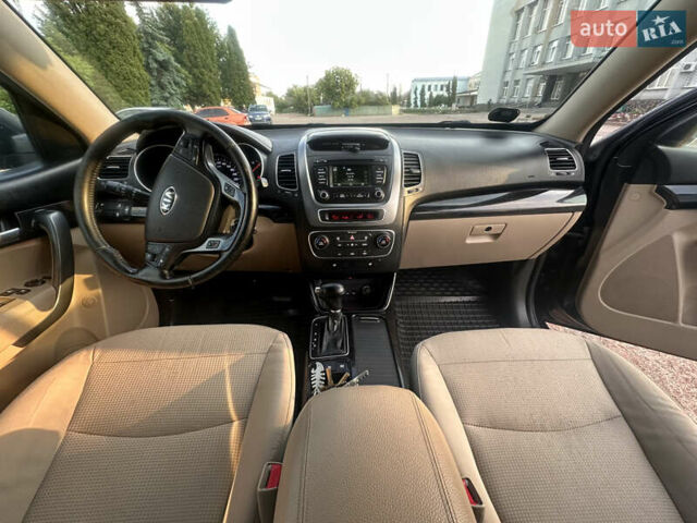 Черный Киа Соренто, объемом двигателя 2.2 л и пробегом 240 тыс. км за 13500 $, фото 49 на Automoto.ua