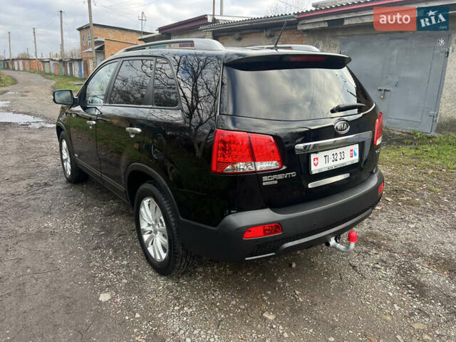 Черный Киа Соренто, объемом двигателя 2.2 л и пробегом 203 тыс. км за 15500 $, фото 4 на Automoto.ua
