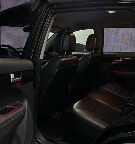 Чорний Кіа Соренто, об'ємом двигуна 2.2 л та пробігом 144 тис. км за 16500 $, фото 5 на Automoto.ua