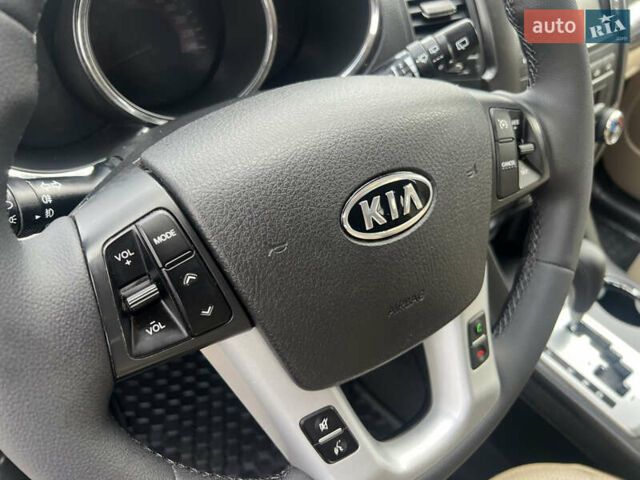 Черный Киа Соренто, объемом двигателя 2.2 л и пробегом 203 тыс. км за 15500 $, фото 21 на Automoto.ua