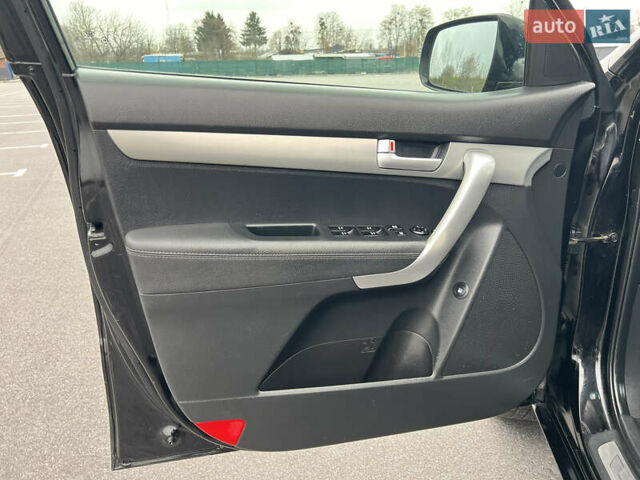 Черный Киа Соренто, объемом двигателя 2.2 л и пробегом 199 тыс. км за 15500 $, фото 27 на Automoto.ua