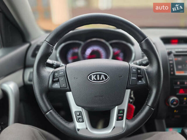 Черный Киа Соренто, объемом двигателя 2.2 л и пробегом 158 тыс. км за 13999 $, фото 11 на Automoto.ua