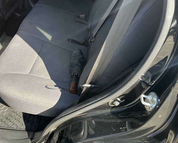 Чорний Кіа Соренто, об'ємом двигуна 2.4 л та пробігом 143 тис. км за 13100 $, фото 14 на Automoto.ua