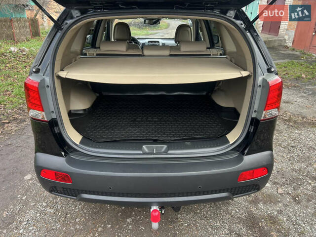 Черный Киа Соренто, объемом двигателя 2.2 л и пробегом 203 тыс. км за 15500 $, фото 26 на Automoto.ua