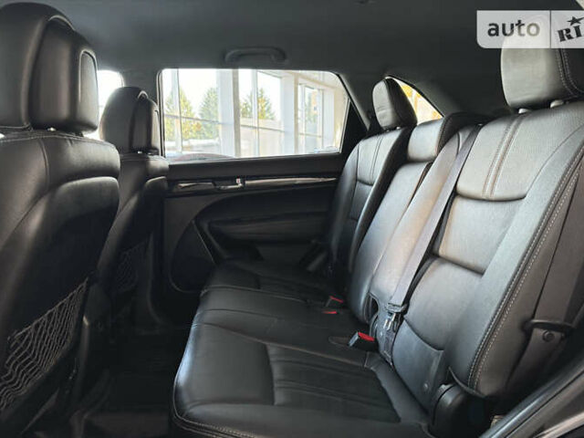 Черный Киа Соренто, объемом двигателя 2.4 л и пробегом 128 тыс. км за 13000 $, фото 11 на Automoto.ua
