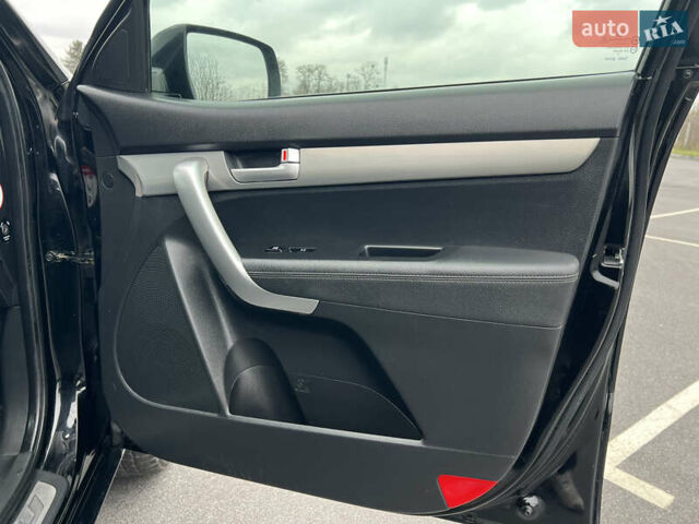 Черный Киа Соренто, объемом двигателя 2.2 л и пробегом 199 тыс. км за 15500 $, фото 24 на Automoto.ua