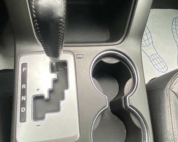 Чорний Кіа Соренто, об'ємом двигуна 2.2 л та пробігом 220 тис. км за 16450 $, фото 28 на Automoto.ua