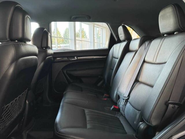 Черный Киа Соренто, объемом двигателя 2.4 л и пробегом 128 тыс. км за 13000 $, фото 11 на Automoto.ua