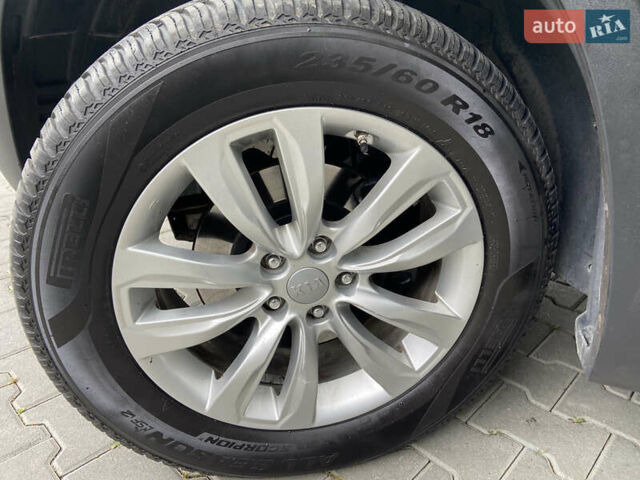 Чорний Кіа Соренто, об'ємом двигуна 2.2 л та пробігом 220 тис. км за 16450 $, фото 26 на Automoto.ua