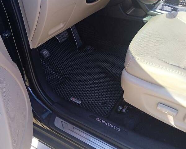 Чорний Кіа Соренто, об'ємом двигуна 2.2 л та пробігом 233 тис. км за 13999 $, фото 70 на Automoto.ua