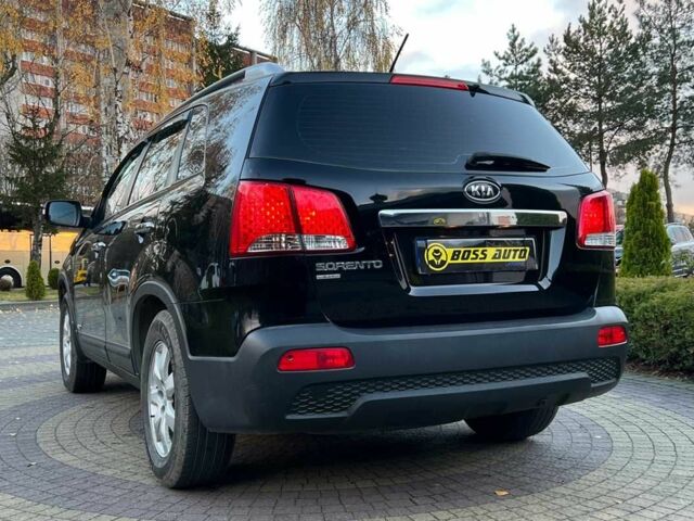 Черный Киа Соренто, объемом двигателя 2.4 л и пробегом 93 тыс. км за 12300 $, фото 4 на Automoto.ua