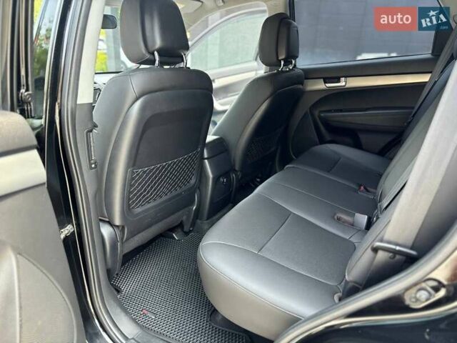 Черный Киа Соренто, объемом двигателя 2.36 л и пробегом 180 тыс. км за 13200 $, фото 8 на Automoto.ua