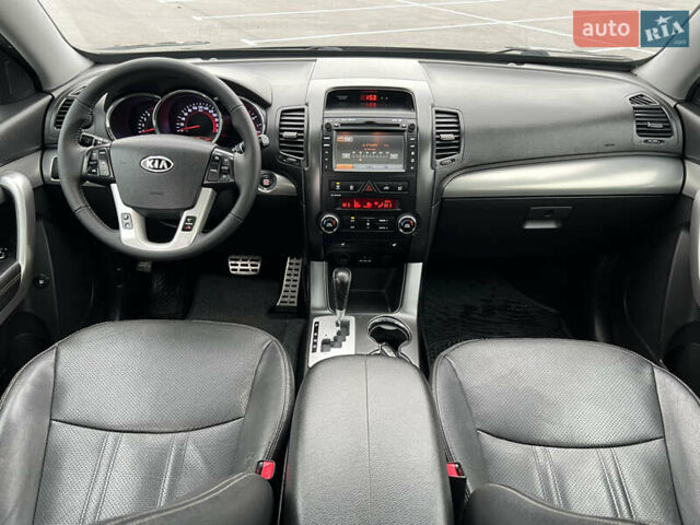 Черный Киа Соренто, объемом двигателя 2.2 л и пробегом 199 тыс. км за 15500 $, фото 30 на Automoto.ua