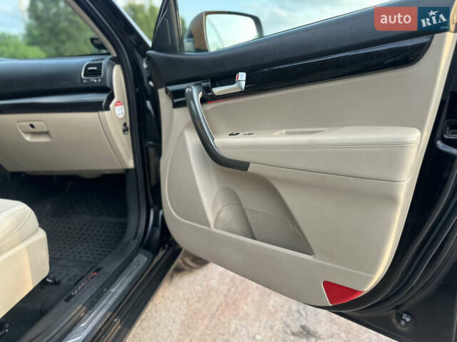 Черный Киа Соренто, объемом двигателя 2.2 л и пробегом 240 тыс. км за 13500 $, фото 52 на Automoto.ua