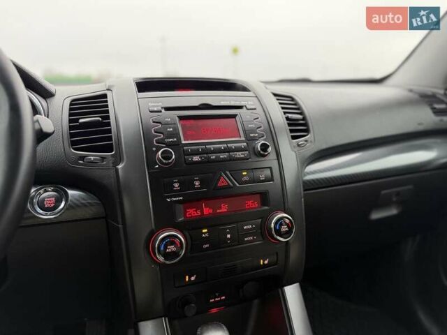 Чорний Кіа Соренто, об'ємом двигуна 2.2 л та пробігом 213 тис. км за 14499 $, фото 42 на Automoto.ua