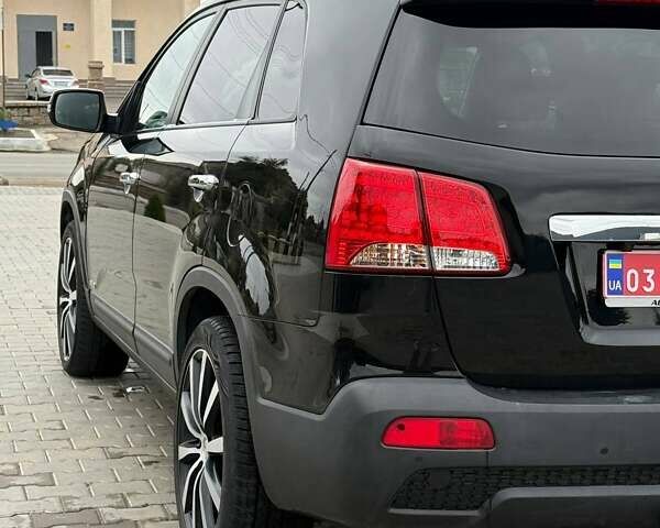 Черный Киа Соренто, объемом двигателя 2.2 л и пробегом 188 тыс. км за 15500 $, фото 5 на Automoto.ua