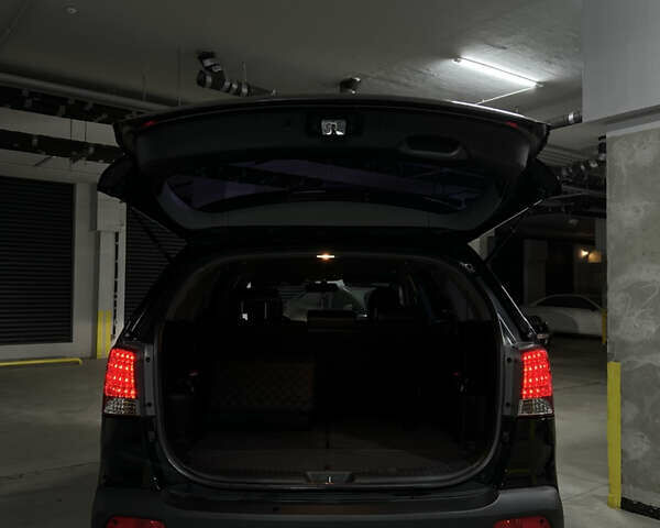 Чорний Кіа Соренто, об'ємом двигуна 2.2 л та пробігом 144 тис. км за 16500 $, фото 12 на Automoto.ua