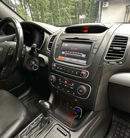 Черный Киа Соренто, объемом двигателя 2.2 л и пробегом 255 тыс. км за 13700 $, фото 51 на Automoto.ua