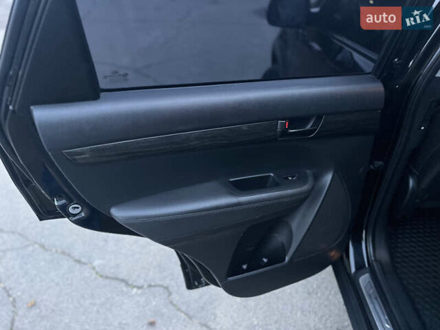 Чорний Кіа Соренто, об'ємом двигуна 2.2 л та пробігом 179 тис. км за 14699 $, фото 22 на Automoto.ua