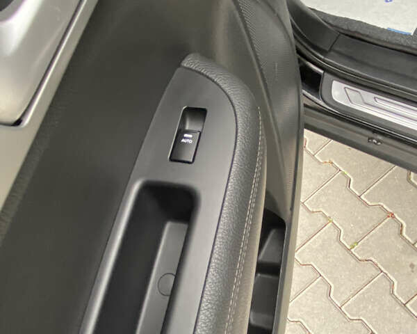 Чорний Кіа Соренто, об'ємом двигуна 2.2 л та пробігом 220 тис. км за 16450 $, фото 33 на Automoto.ua