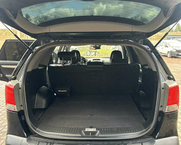 Черный Киа Соренто, объемом двигателя 2.2 л и пробегом 195 тыс. км за 14700 $, фото 4 на Automoto.ua