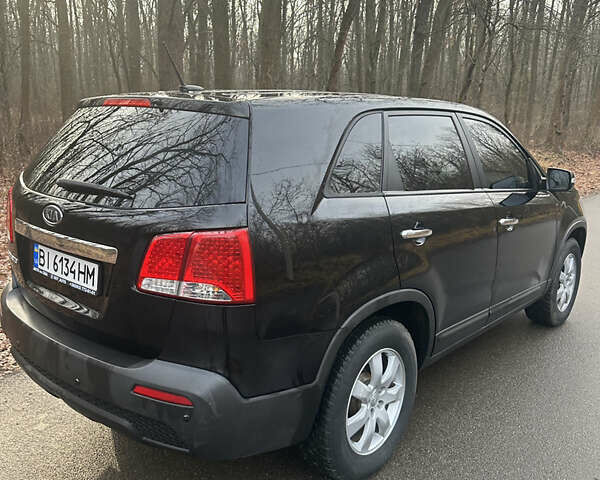 Черный Киа Соренто, объемом двигателя 2.36 л и пробегом 218 тыс. км за 12500 $, фото 7 на Automoto.ua