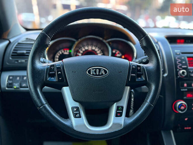 Черный Киа Соренто, объемом двигателя 2.36 л и пробегом 93 тыс. км за 12300 $, фото 10 на Automoto.ua