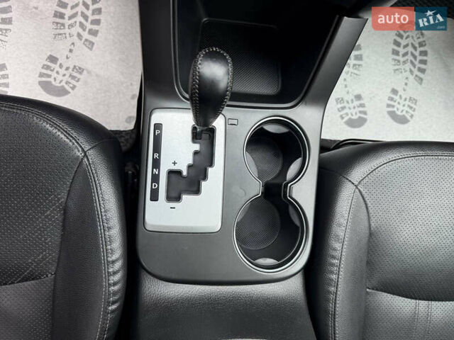 Чорний Кіа Соренто, об'ємом двигуна 2.2 л та пробігом 251 тис. км за 13900 $, фото 17 на Automoto.ua