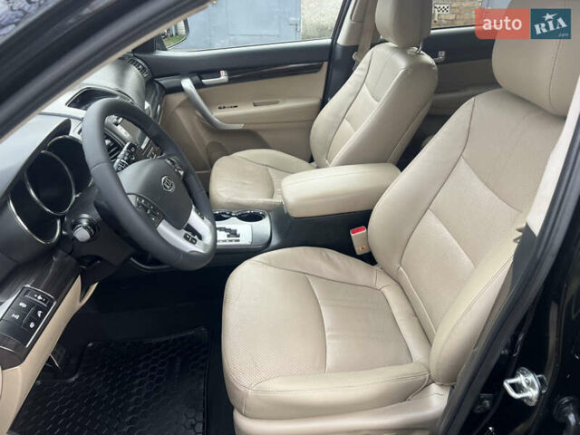 Черный Киа Соренто, объемом двигателя 2.2 л и пробегом 203 тыс. км за 15500 $, фото 14 на Automoto.ua