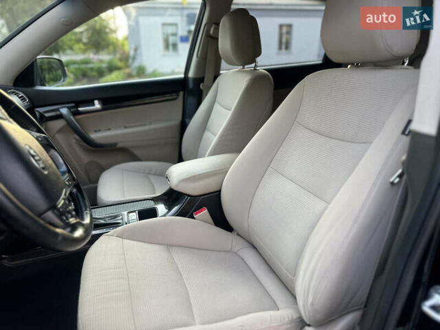 Черный Киа Соренто, объемом двигателя 2.2 л и пробегом 240 тыс. км за 13500 $, фото 63 на Automoto.ua