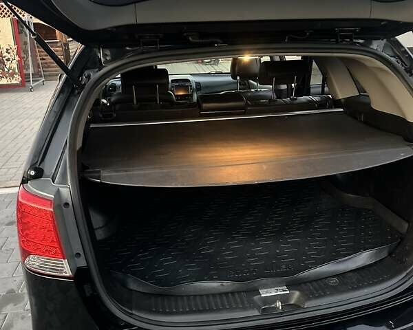 Черный Киа Соренто, объемом двигателя 2.2 л и пробегом 273 тыс. км за 15500 $, фото 30 на Automoto.ua