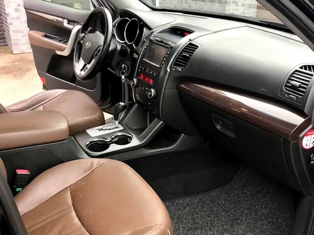 Черный Киа Соренто, объемом двигателя 2.2 л и пробегом 222 тыс. км за 14500 $, фото 2 на Automoto.ua