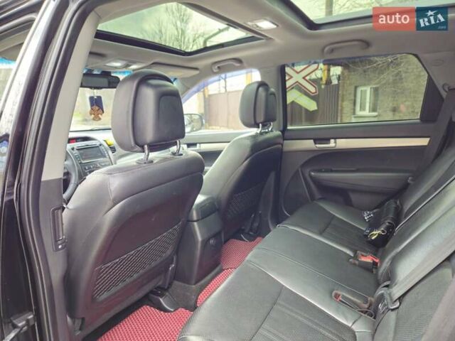 Черный Киа Соренто, объемом двигателя 2.4 л и пробегом 225 тыс. км за 13000 $, фото 10 на Automoto.ua
