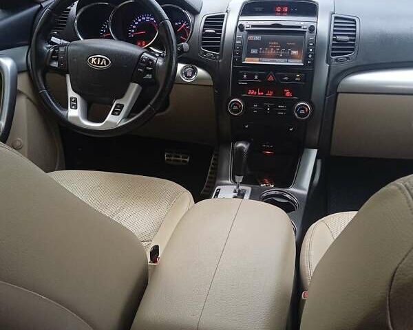 Чорний Кіа Соренто, об'ємом двигуна 2.2 л та пробігом 233 тис. км за 13999 $, фото 2 на Automoto.ua