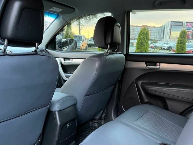 Черный Киа Соренто, объемом двигателя 2.4 л и пробегом 93 тыс. км за 12300 $, фото 19 на Automoto.ua