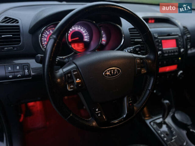 Чорний Кіа Соренто, об'ємом двигуна 2.2 л та пробігом 179 тис. км за 14699 $, фото 13 на Automoto.ua