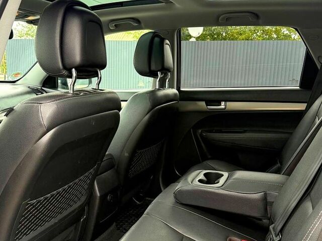 Черный Киа Соренто, объемом двигателя 2.2 л и пробегом 188 тыс. км за 15700 $, фото 4 на Automoto.ua