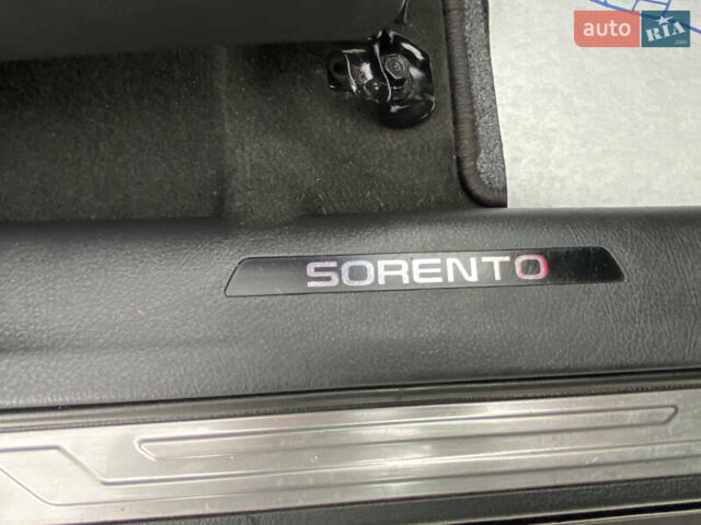 Чорний Кіа Соренто, об'ємом двигуна 2.2 л та пробігом 220 тис. км за 16450 $, фото 36 на Automoto.ua