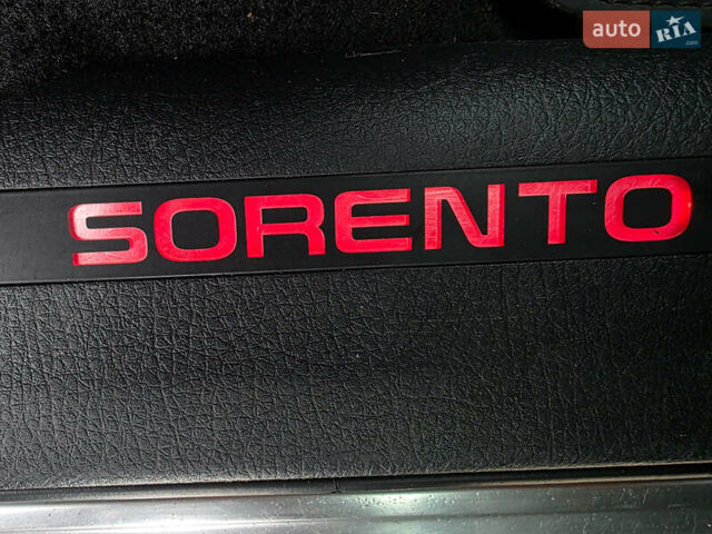 Черный Киа Соренто, объемом двигателя 2.2 л и пробегом 158 тыс. км за 13999 $, фото 25 на Automoto.ua