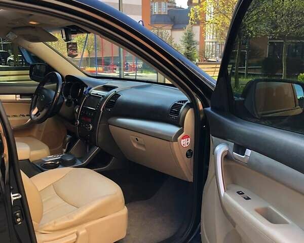 Чорний Кіа Соренто, об'ємом двигуна 2.2 л та пробігом 233 тис. км за 13999 $, фото 61 на Automoto.ua