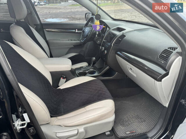 Чорний Кіа Соренто, об'ємом двигуна 2.36 л та пробігом 190 тис. км за 11200 $, фото 9 на Automoto.ua