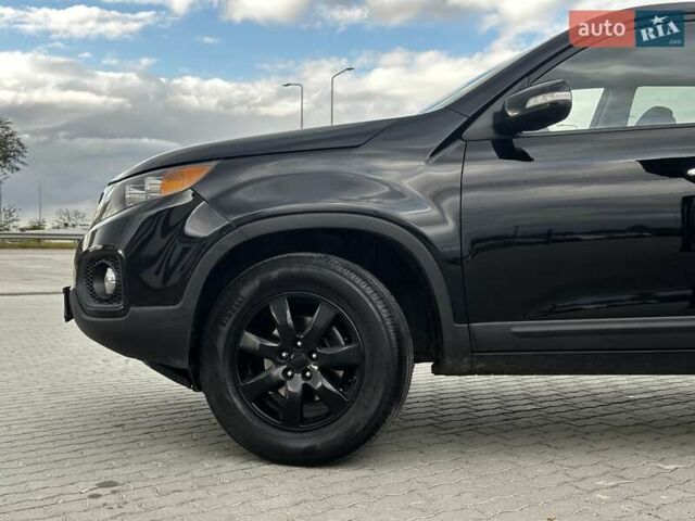 Киа Соренто 2012 в Львове на Automoto.ua Черный Киа Соренто, объемом двигателя 2.4 л и пробегом 270 тыс. км за 9599 $, фото 3 на Automoto.ua