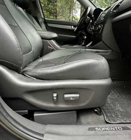 Черный Киа Соренто, объемом двигателя 2.2 л и пробегом 255 тыс. км за 13700 $, фото 52 на Automoto.ua