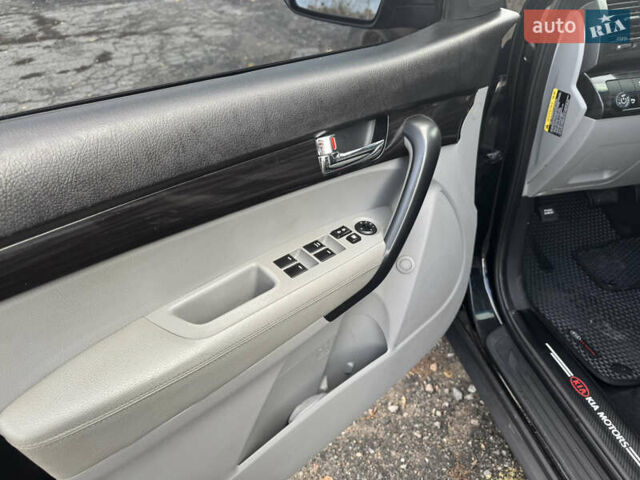 Чорний Кіа Соренто, об'ємом двигуна 2.36 л та пробігом 190 тис. км за 11200 $, фото 12 на Automoto.ua