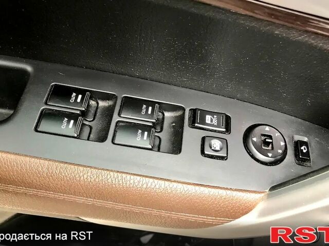 Черный Киа Соренто, объемом двигателя 2.2 л и пробегом 222 тыс. км за 14500 $, фото 4 на Automoto.ua