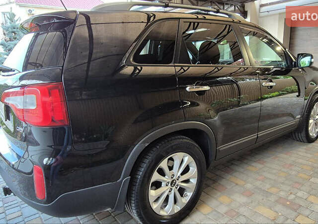 Черный Киа Соренто, объемом двигателя 2.2 л и пробегом 245 тыс. км за 16000 $, фото 2 на Automoto.ua