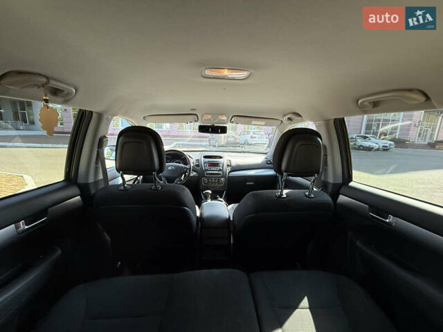 Черный Киа Соренто, объемом двигателя 2.2 л и пробегом 77 тыс. км за 16600 $, фото 28 на Automoto.ua