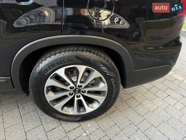 Черный Киа Соренто, объемом двигателя 2.2 л и пробегом 208 тыс. км за 16850 $, фото 45 на Automoto.ua