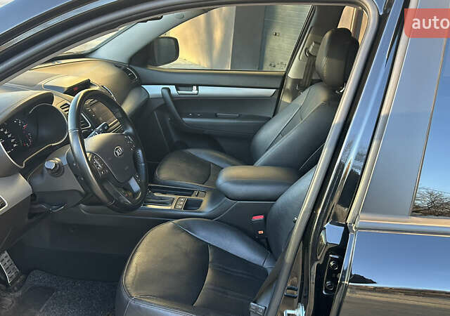 Черный Киа Соренто, объемом двигателя 2.2 л и пробегом 230 тыс. км за 16500 $, фото 14 на Automoto.ua