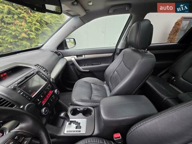 Черный Киа Соренто, объемом двигателя 2.2 л и пробегом 224 тыс. км за 14750 $, фото 77 на Automoto.ua